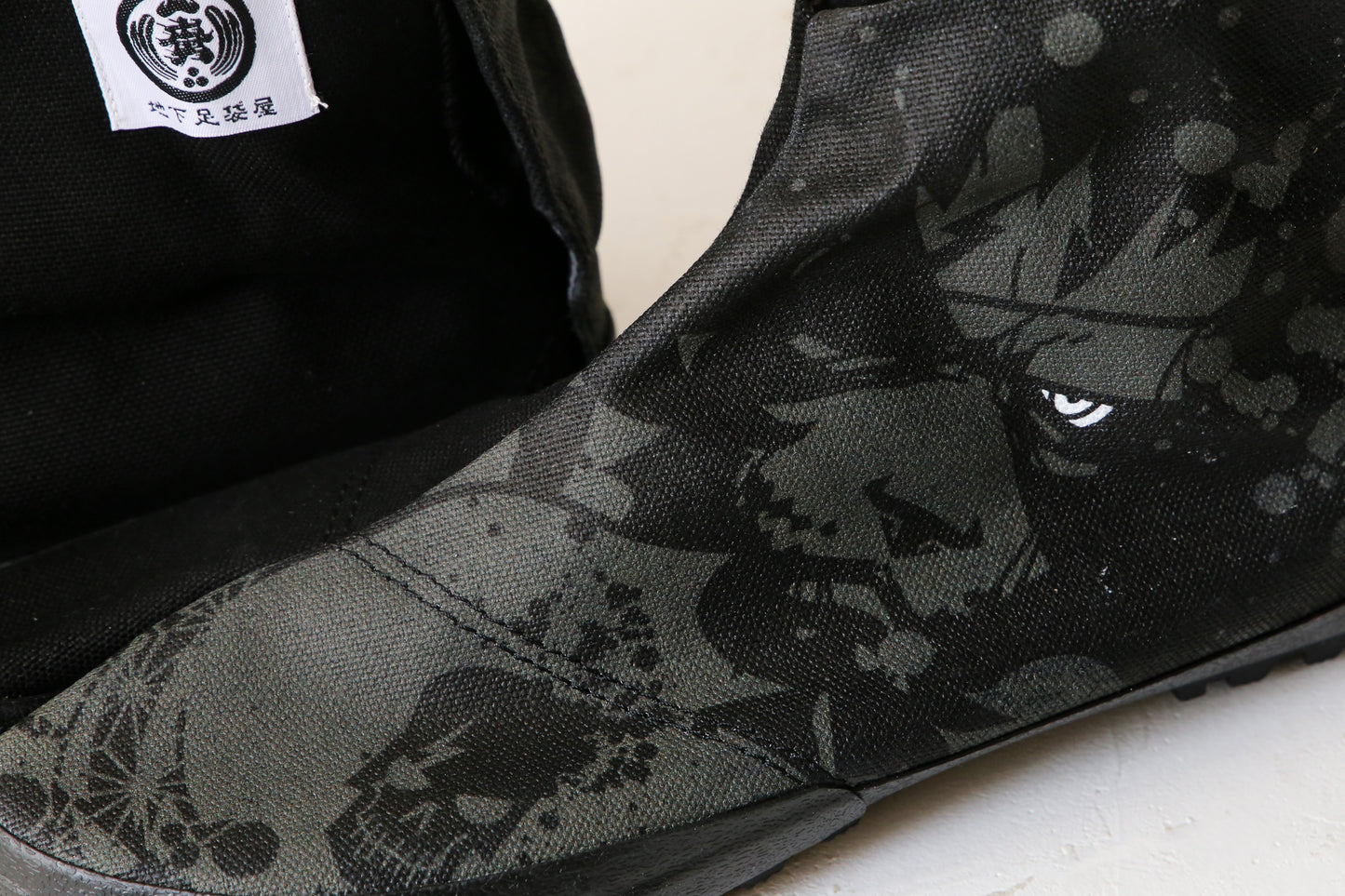 Black Lion｜上田バロン × TORICO（特別共作モデル）